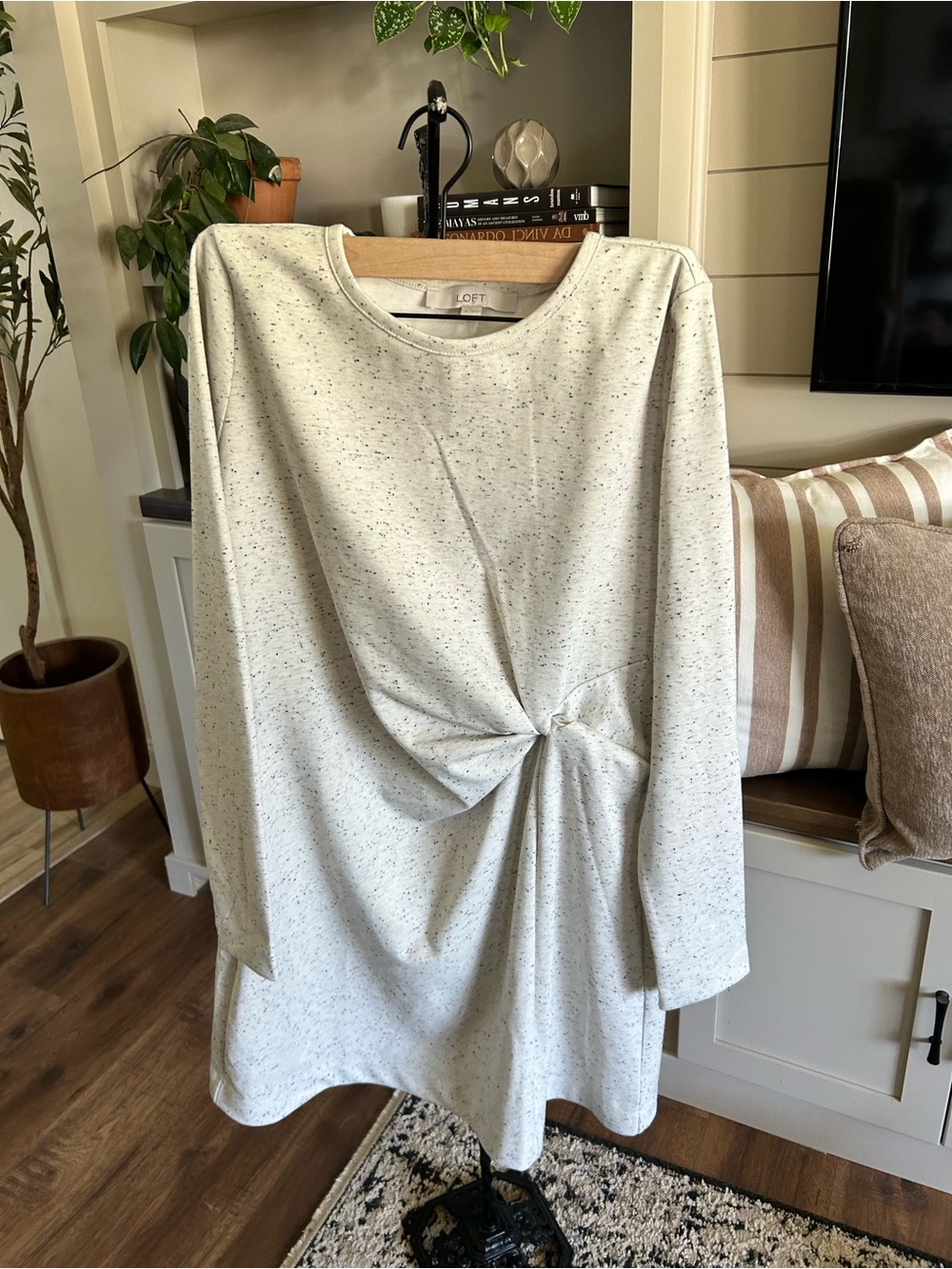 LOFT Speckled Knit Long Sleeve Twist Front Top - Light Heather
